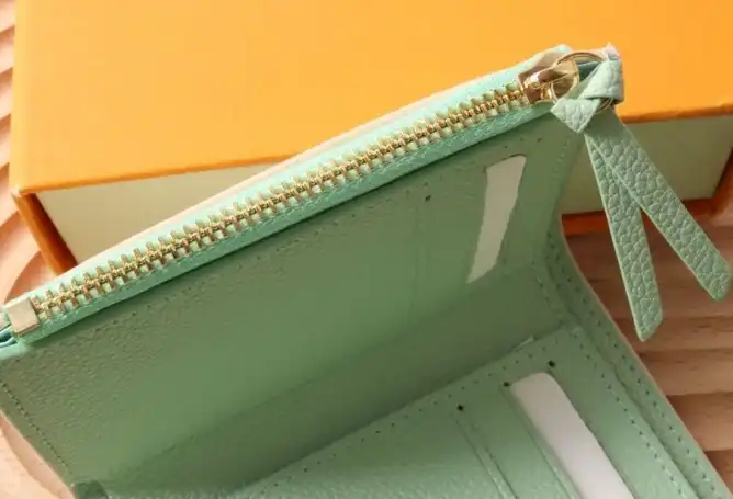 LV Wallets 4178F-0054