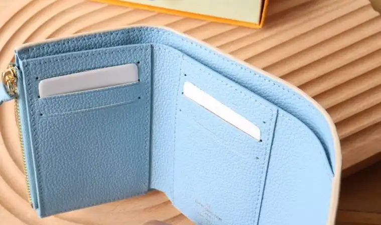 LV Wallets 4178F-0055
