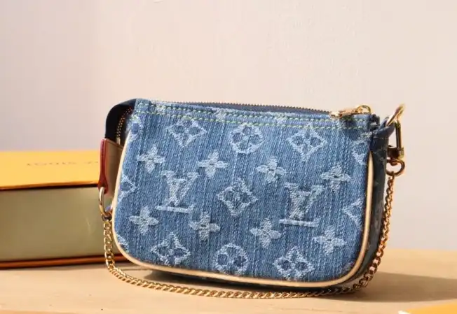 LV Wallets 4178F-0059