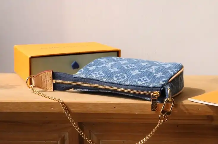 LV Wallets 4178F-0059