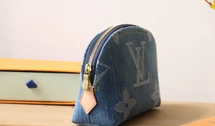 LV Clutch Bags 4178F-0060