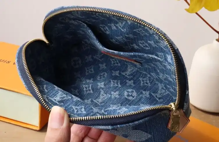 LV Clutch Bags 4178F-0060