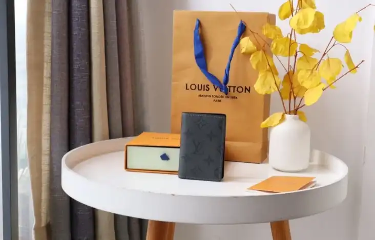 LV Wallets 4178F-0061