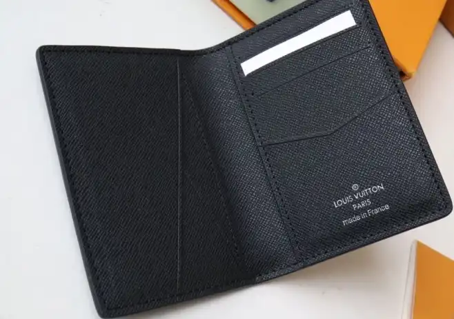 LV Wallets 4178F-0061