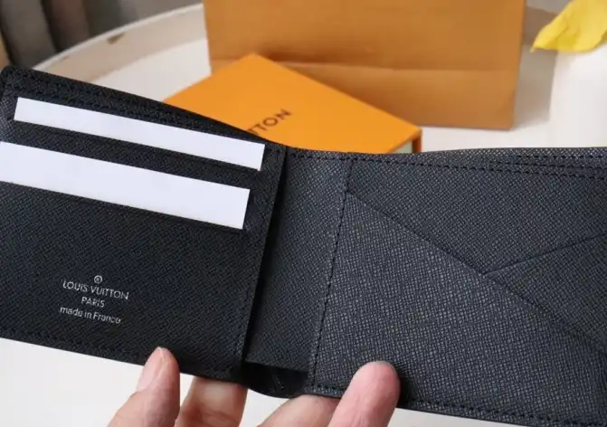 LV Wallets 4178F-0062