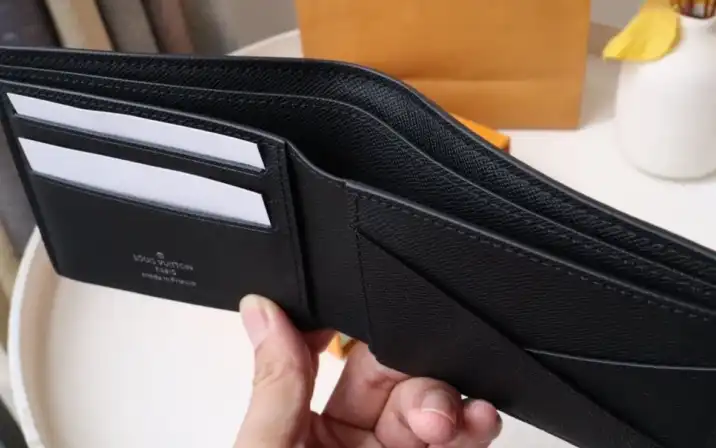 LV Wallets 4178F-0062