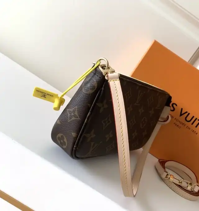 LV Clutch Bags 4178F-0069