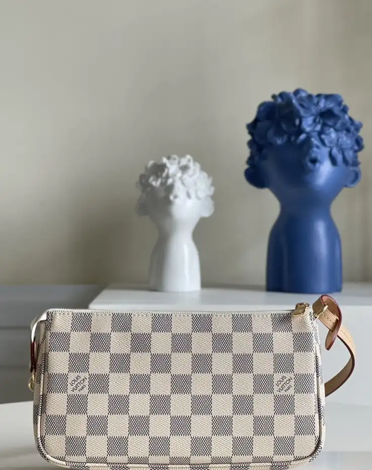LV Clutch Bags 4178F-0071