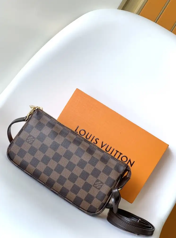 LV Clutch Bags 4178F-0072