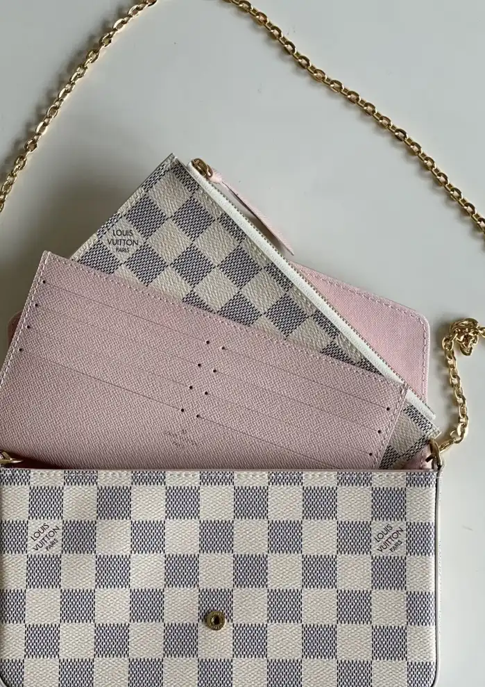 LV Wallets 4178F-0074