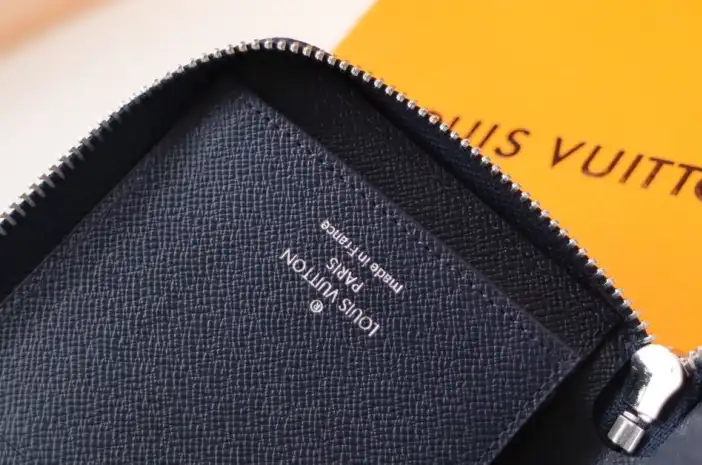 LV Wallets 4178F-0079