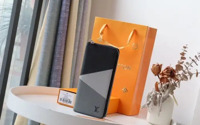 LV Wallets 4178F-0080