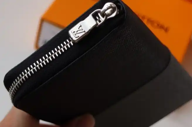LV Wallets 4178F-0080