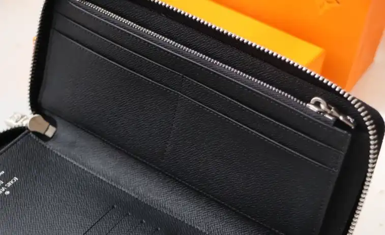 LV Wallets 4178F-0080