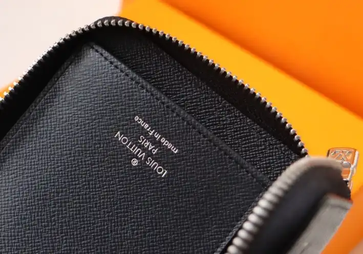 LV Wallets 4178F-0080