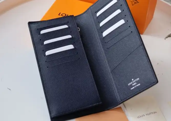 LV Wallets 4178F-0081