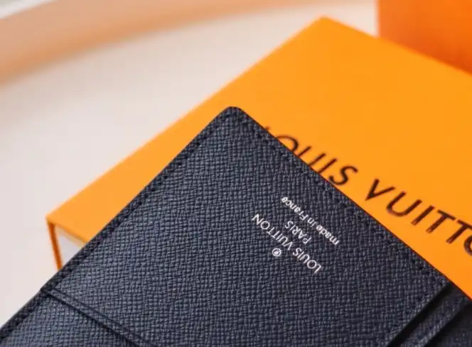 LV Wallets 4178F-0081