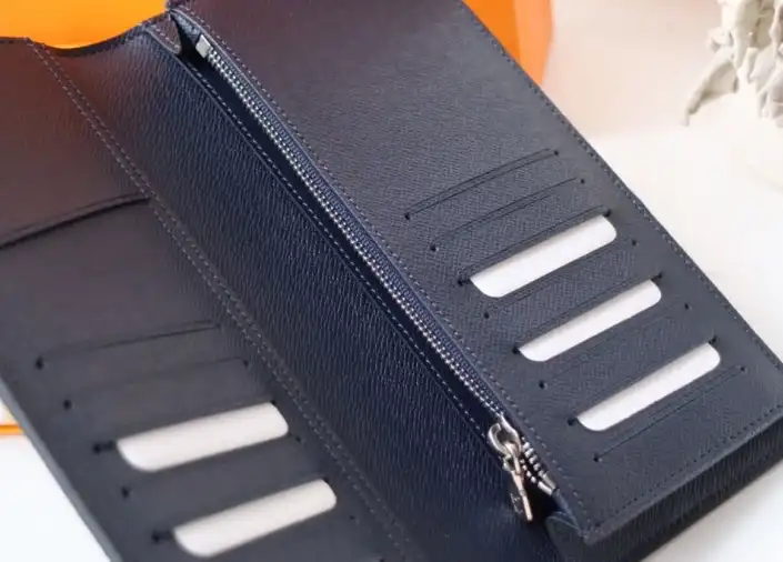 LV Wallets 4178F-0081