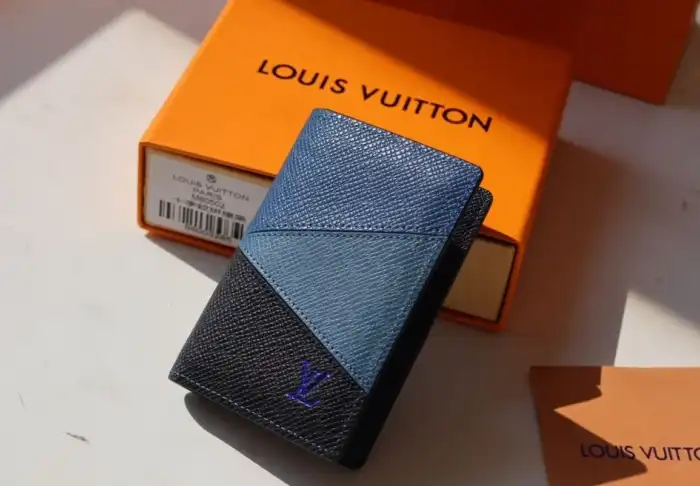 LV Wallets 4178F-0084