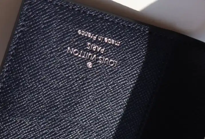 LV Wallets 4178F-0084
