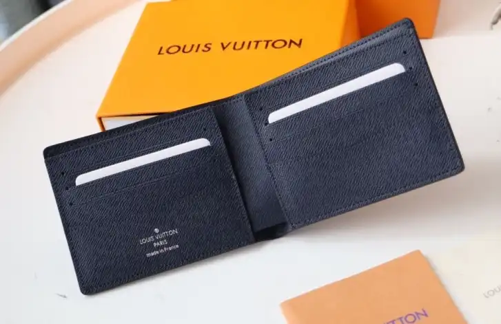 LV Wallets 4178F-0085
