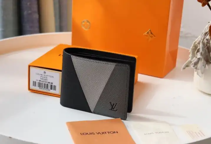 LV Wallets 4178F-0086