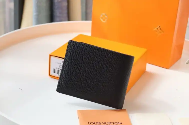 LV Wallets 4178F-0086