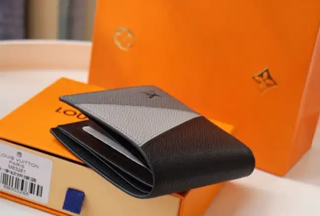 LV Wallets 4178F-0086