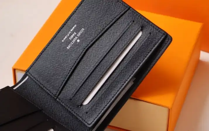 LV Wallets 4178F-0086