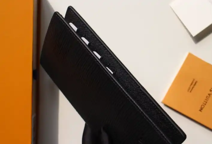 LV Wallets 4178F-0087
