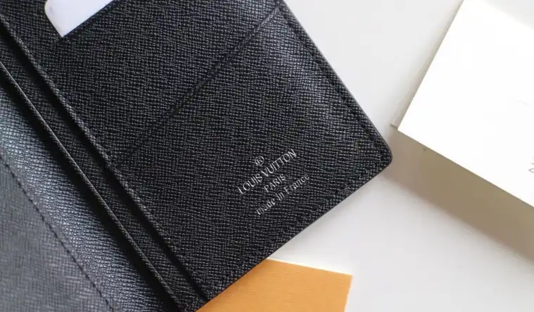 LV Wallets 4178F-0087