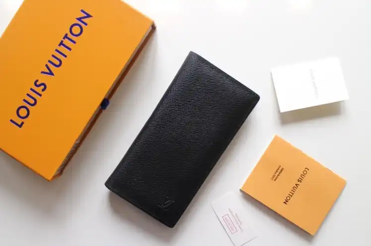 LV Wallets 4178F-0088