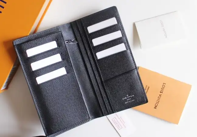 LV Wallets 4178F-0088