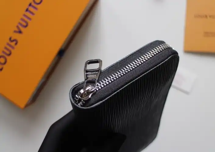 LV Wallets 4178F-0089