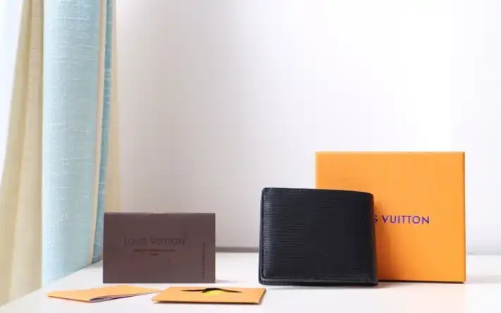 LV Wallets 4178F-0092