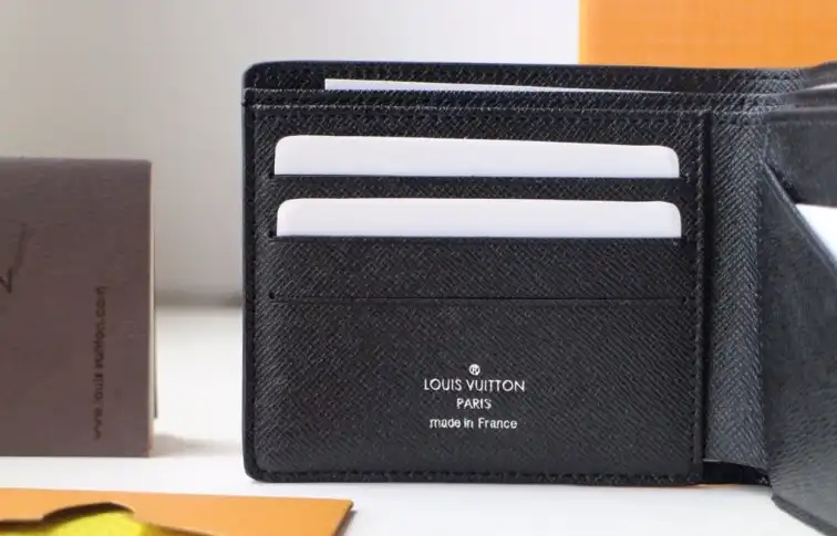LV Wallets 4178F-0092