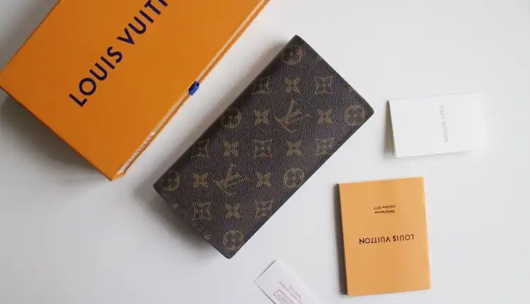 LV Wallets 4178F-0096