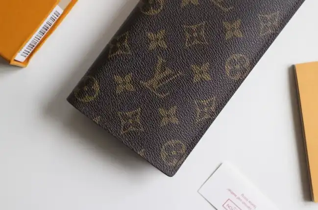 LV Wallets 4178F-0096