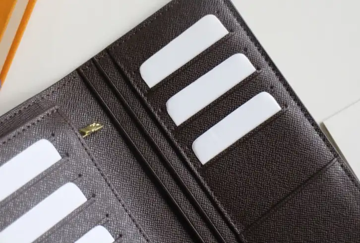 LV Wallets 4178F-0097