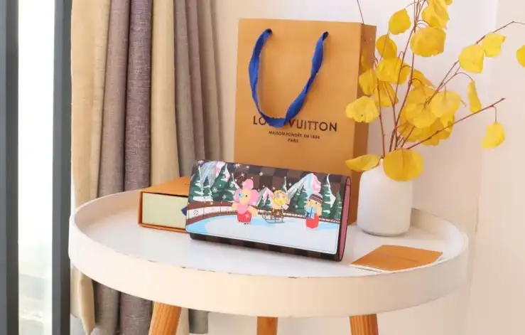 LV Wallets 4178F-0105
