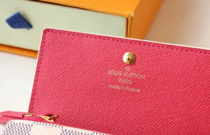 LV Wallets 4178F-0109