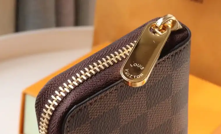 LV Wallets 4178F-0110