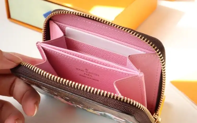 LV Wallets 4178F-0110
