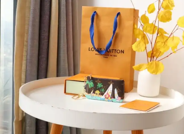 LV Wallets 4178F-0112