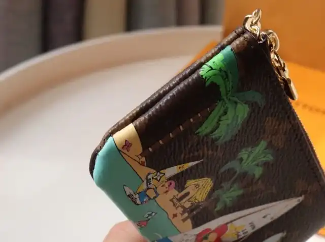 LV Wallets 4178F-0112