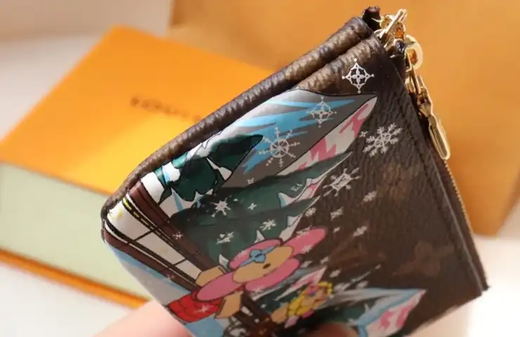 LV Wallets 4178F-0113