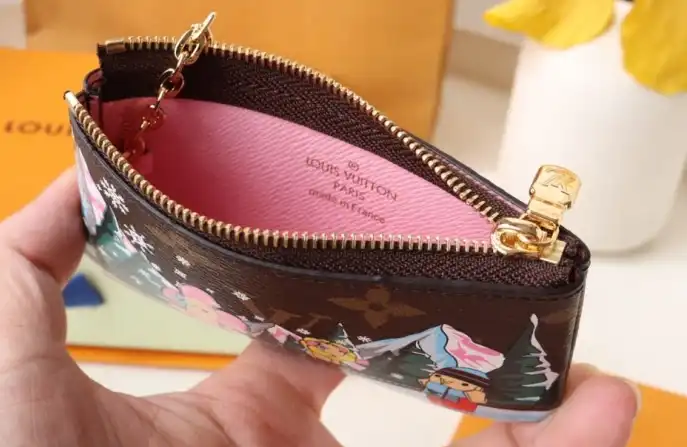 LV Wallets 4178F-0113