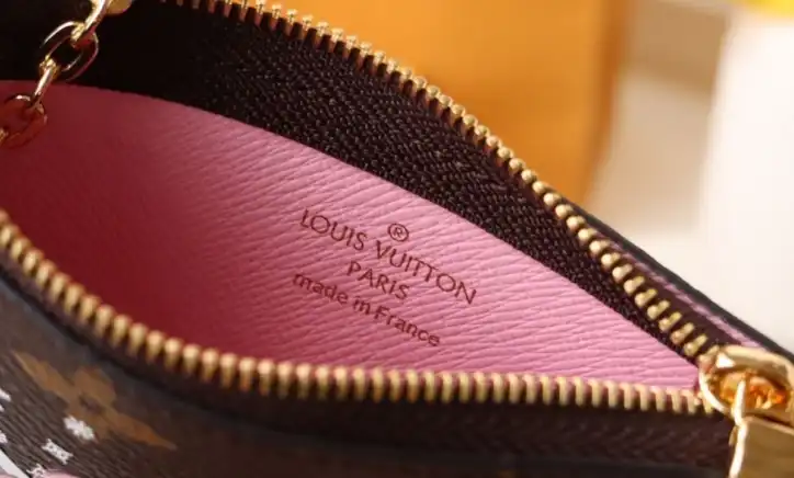 LV Wallets 4178F-0113