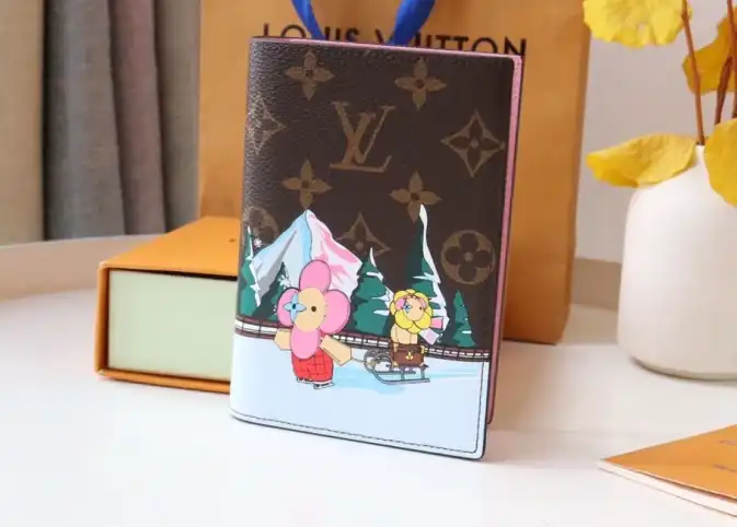 LV Wallets 4178F-0114