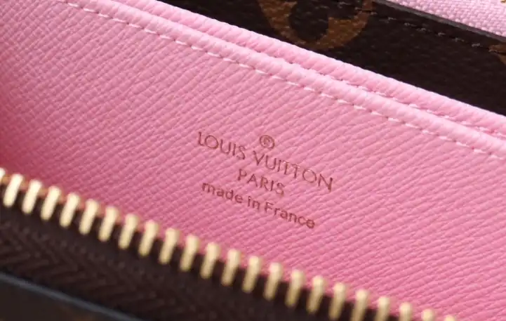 LV Wallets 4178F-0117